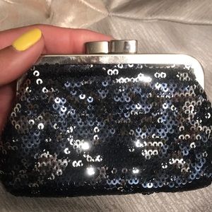 Black and silver sequin coin purse - VS